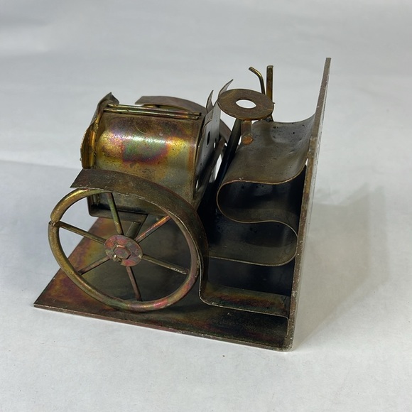 Handmade Metal Car Book End Statue - Picture 4 of 11